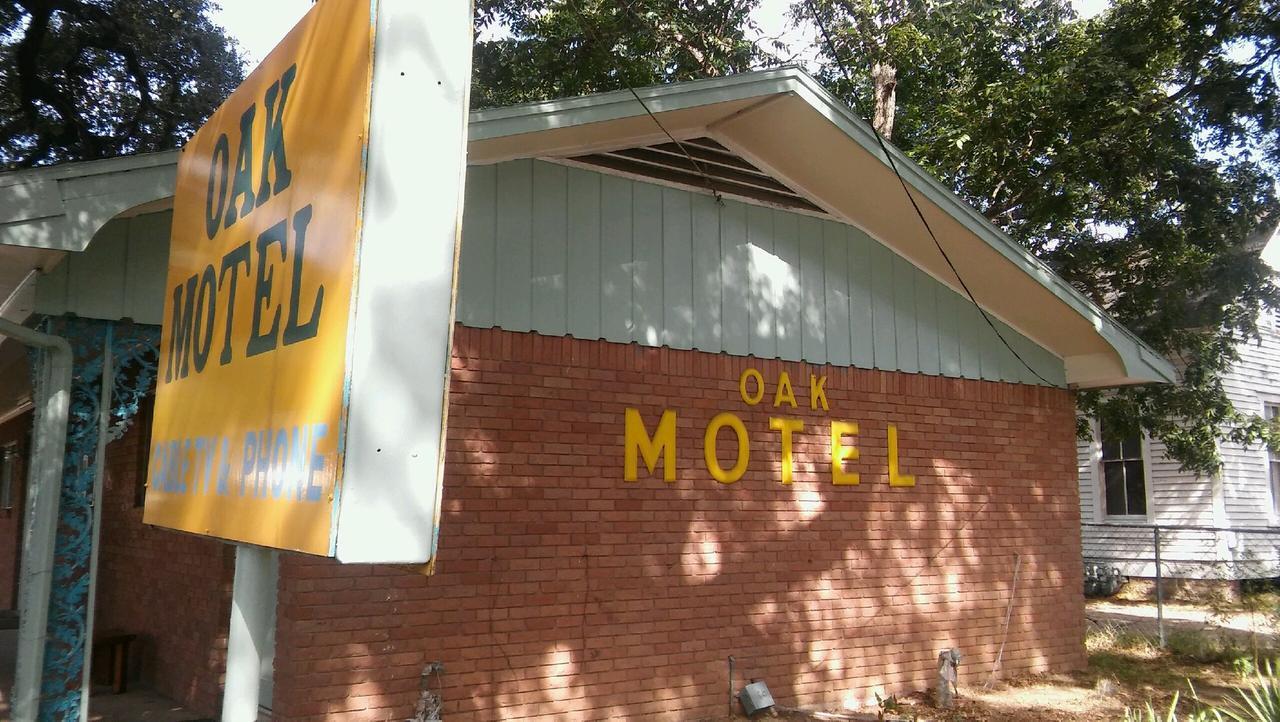 The Oak Motel Ла-Грейндж Екстер'єр фото